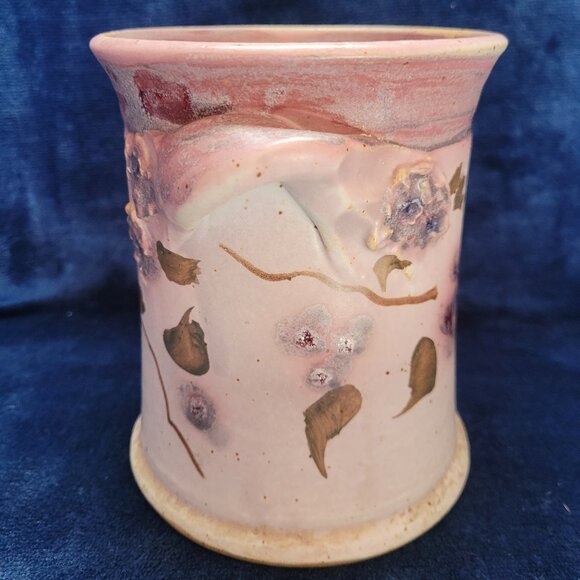 Maureen Lewis Pottery - Picture 4 of 6